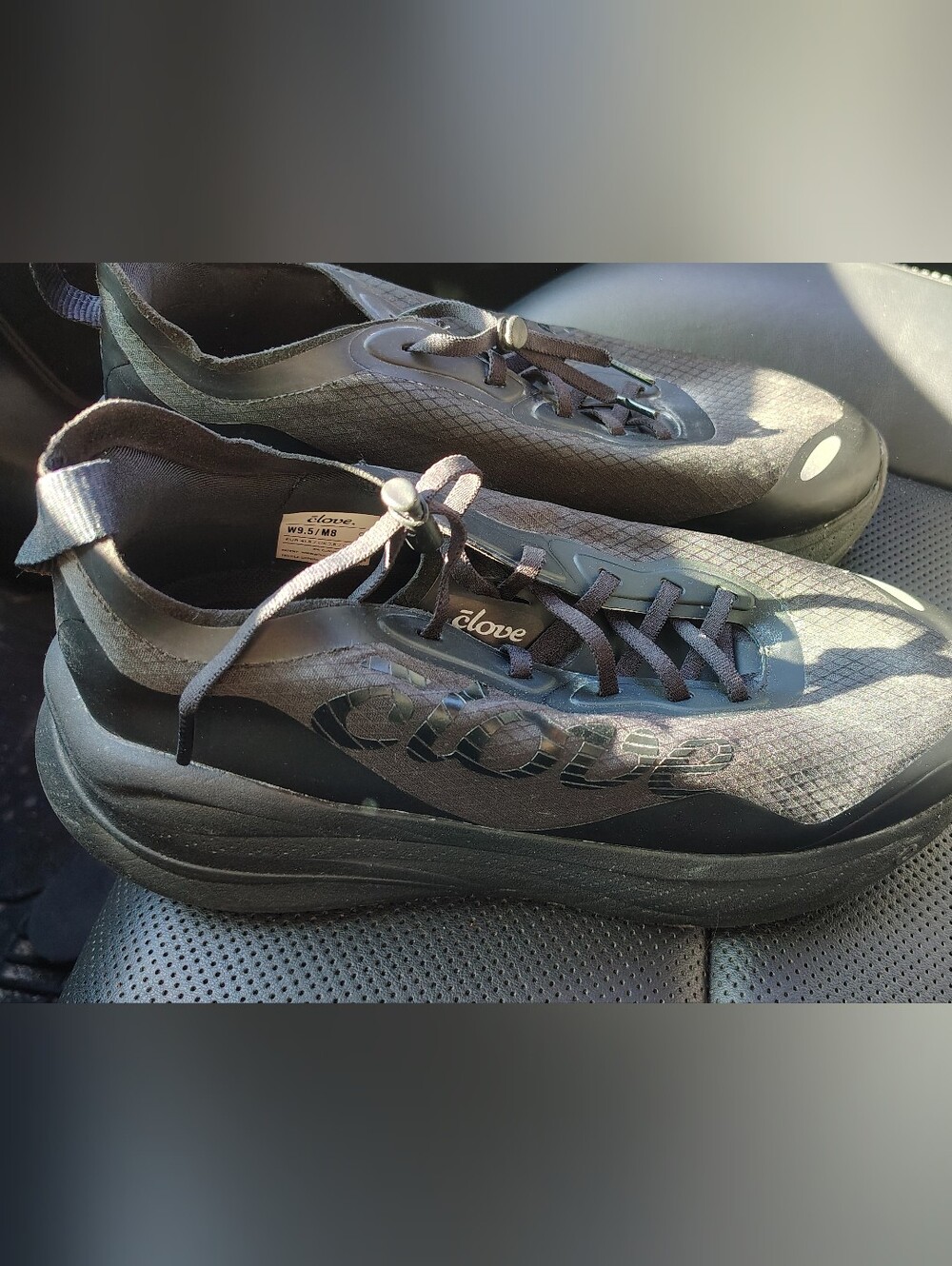 Clove Alto Slip-resistant Sneakers